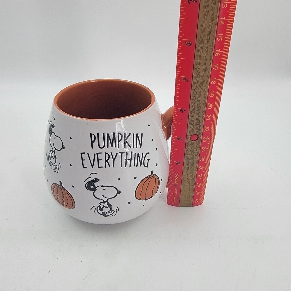Peanuts Snoopy ”PUMPKIN EVERYTHING” Engraved Stoneware Mug Pumpkin - Picture 6 of 6